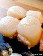 Load image into Gallery viewer, Omg delicious Scallop sushi !

